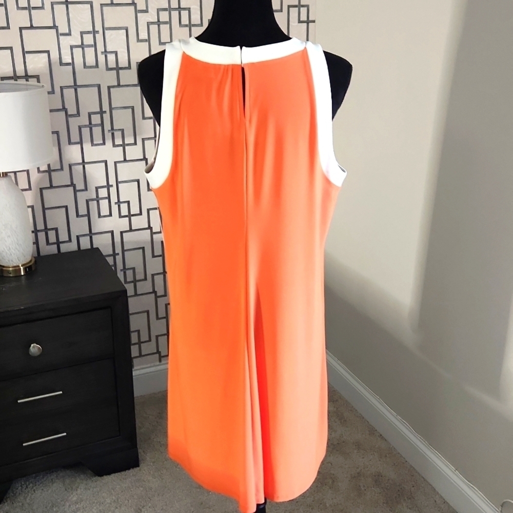 TASH + SOPHIE Dress - Picture 2 of 8